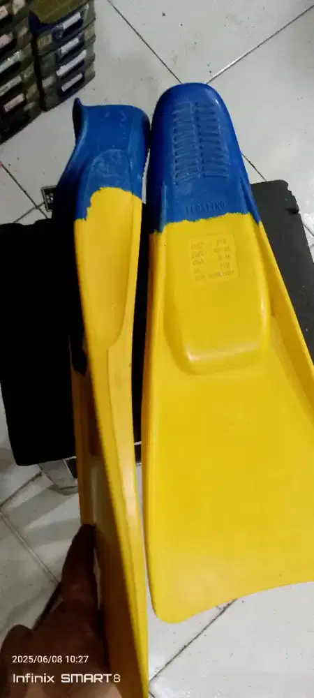 Kaki katak/Fin renang merk pantas