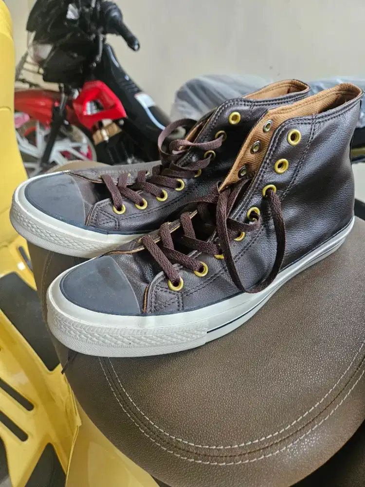 Di Jual Sepatu Type Converse