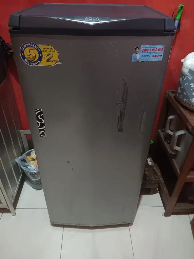 Kulkas 1 Pintu merk Aqua