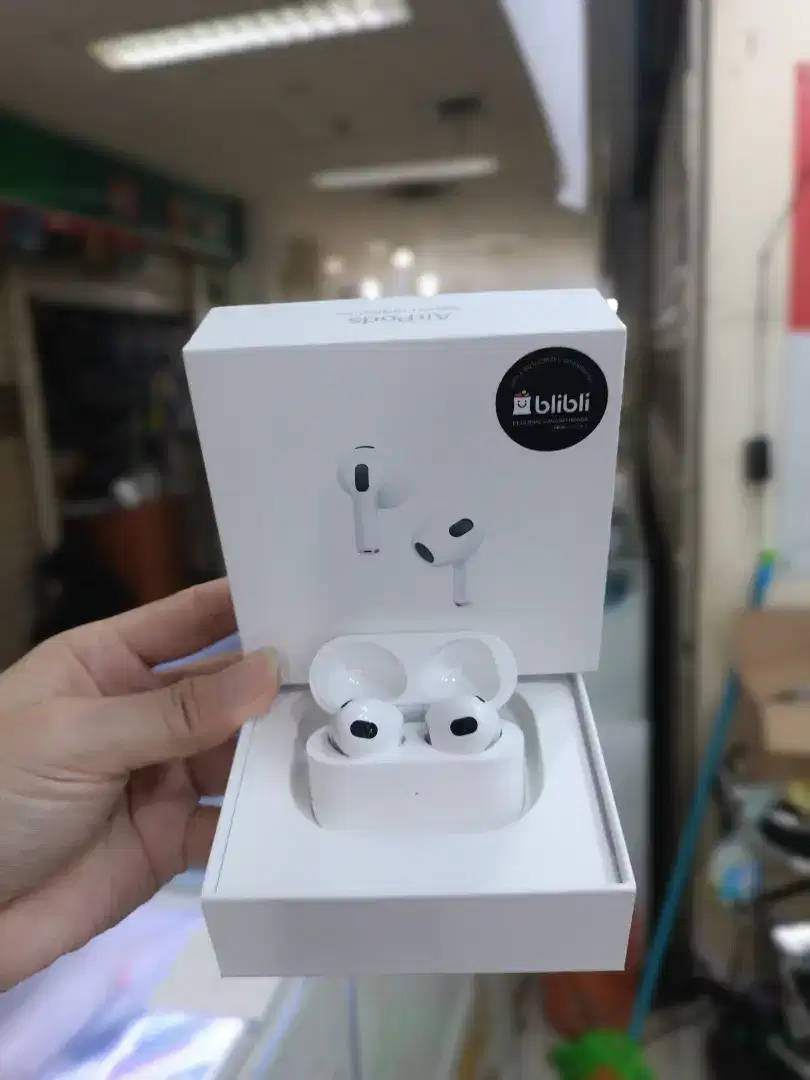 AIRPODS GEN 3 iBOX LIGHTNING KAS & KREDIT RESMI LIKE NEW JARANG PAKAI