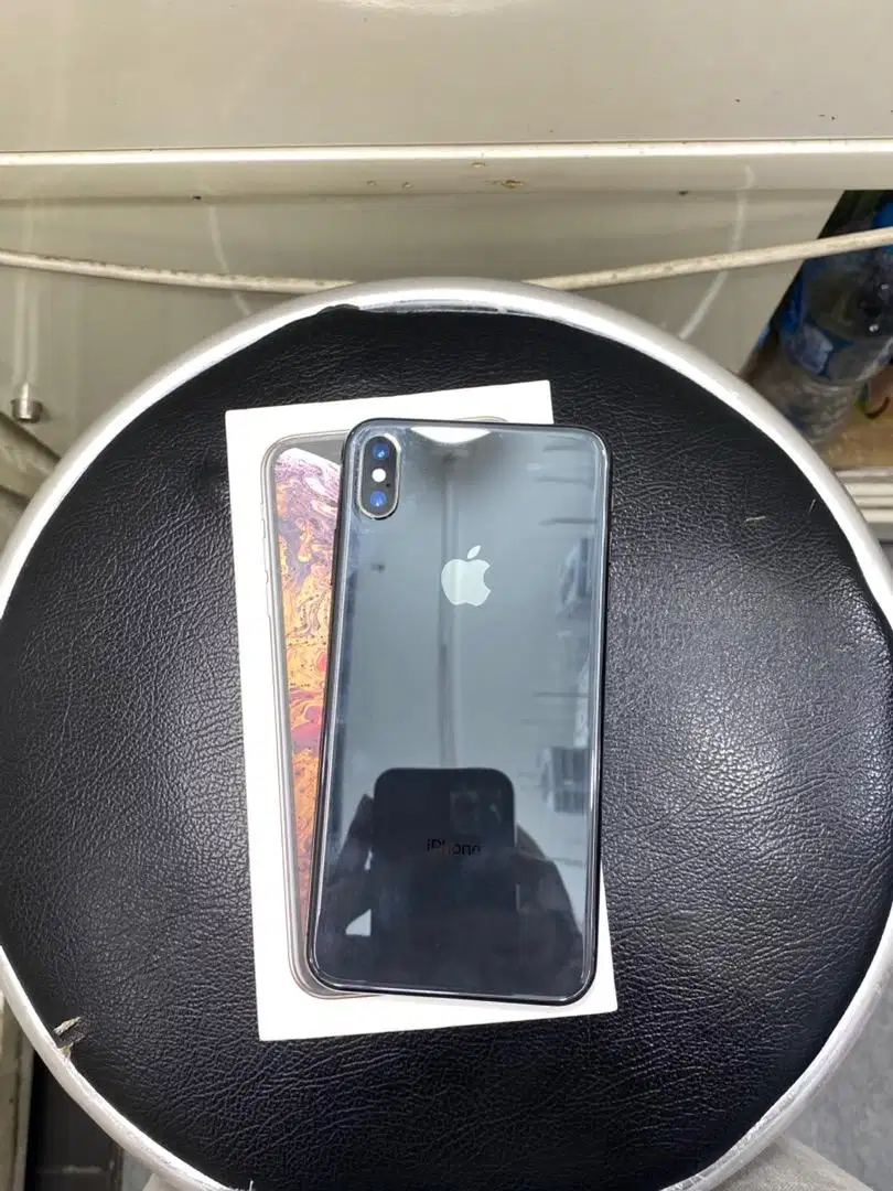Iphone xs max 256