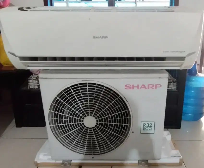 Dijual cepat AC SHARP 1/2 PK MODEL AH-A5SDL