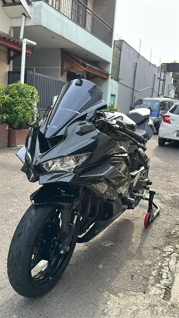ZX25R Non ABS 2023 Layar TFT