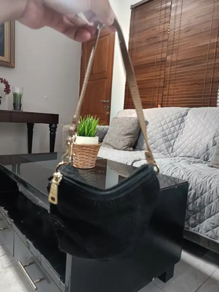 Handbag Rajut Merek Dowa