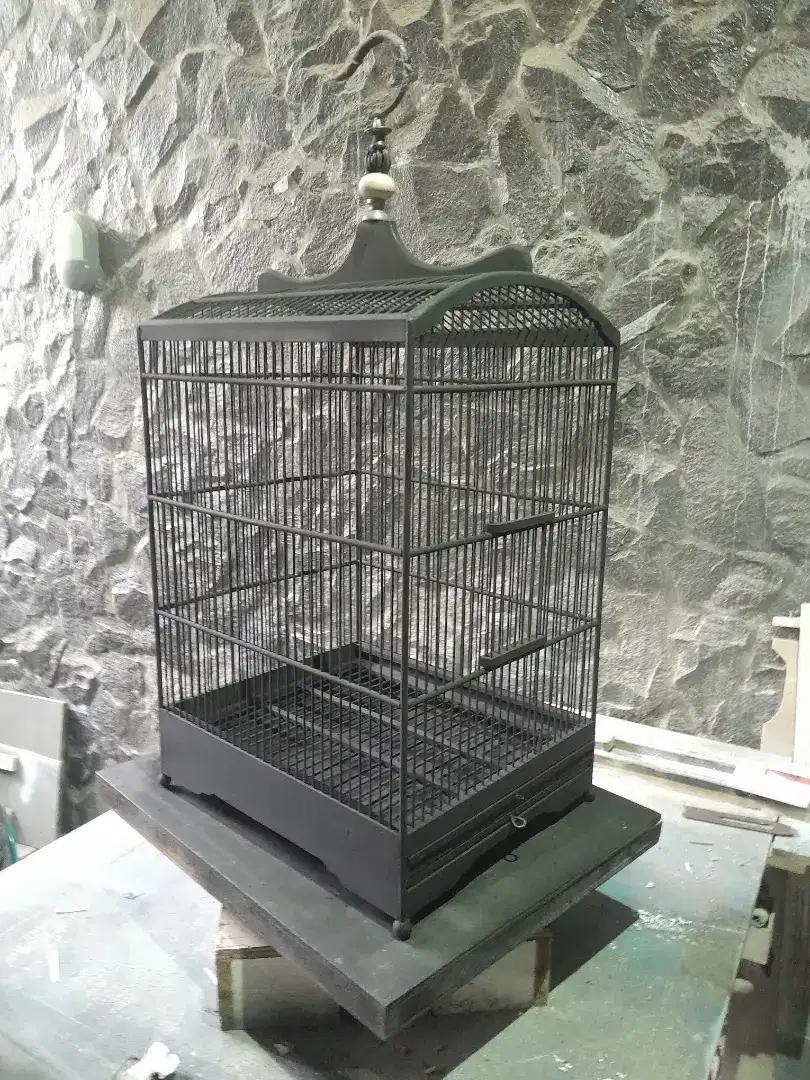 Sangkar kotak harian