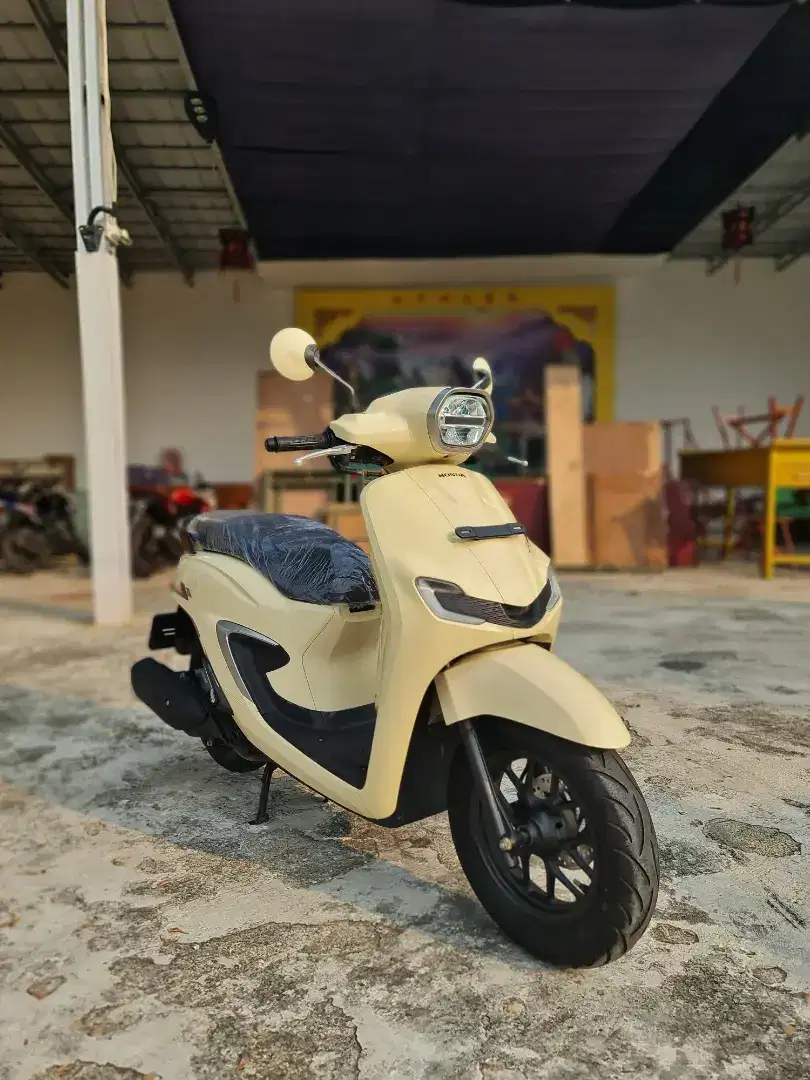 Km 300 Kilo! Stylo 160 CBS 2024 Like New