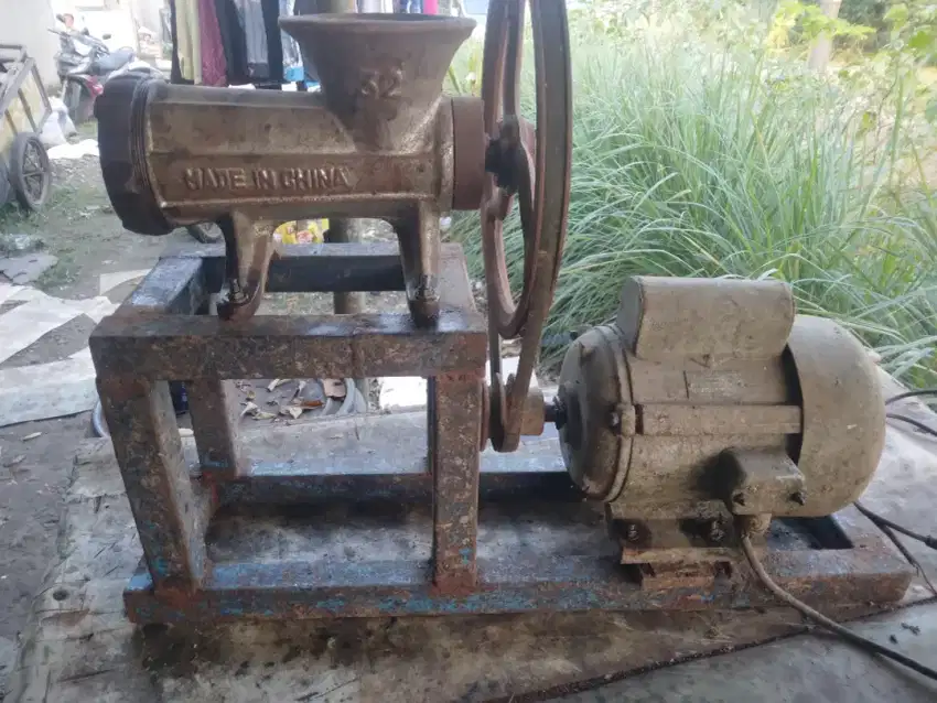 Mesin giling daging