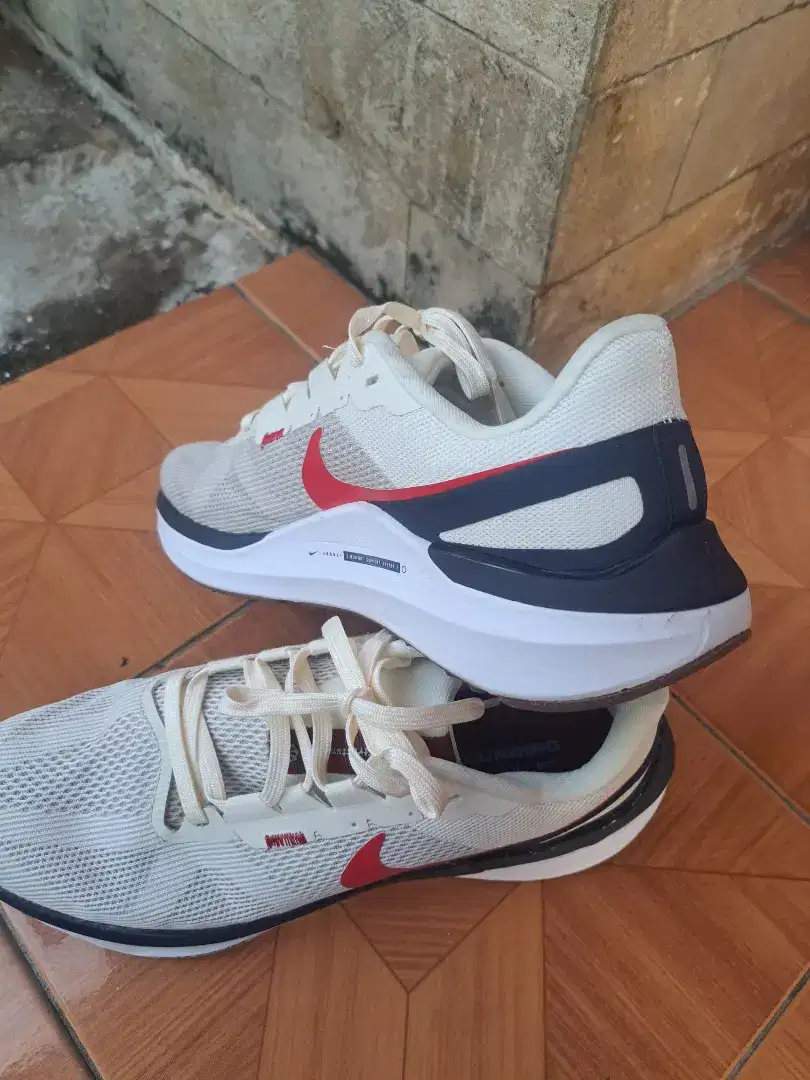 Sepatu Nike Preloved