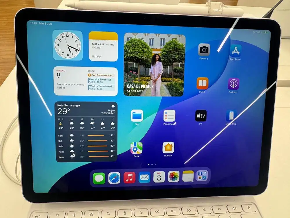 Ipad air m3 256gb. Wifi. Bisa cicilan tanpa CC. Ibox oaragon smg