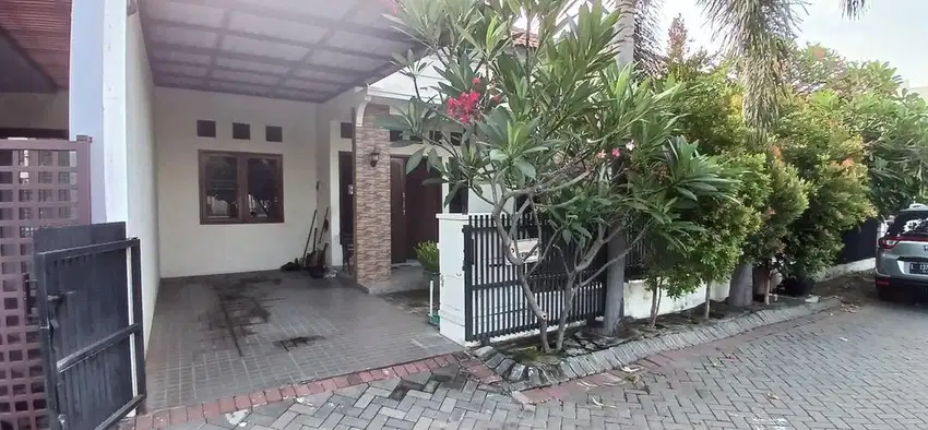 Rumah Hunian Strategis SHM Surabaya Selatan