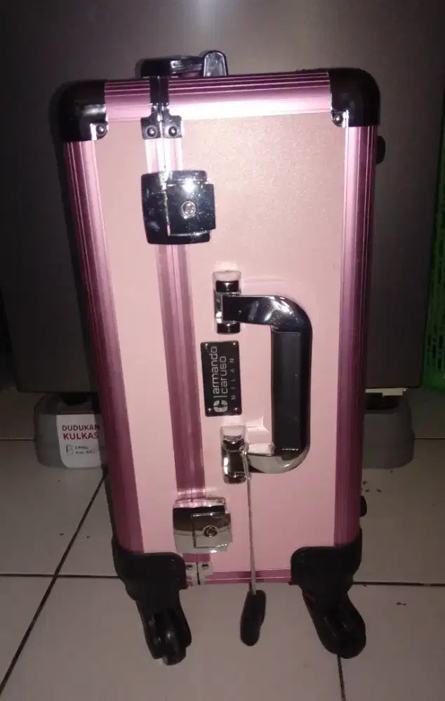 Dijual koper makeup merk armando carruso