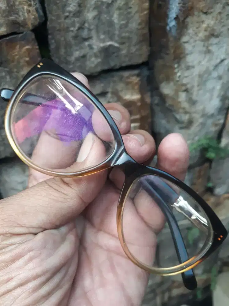 Antik kaca mata baca merk valentino made in italy mulus banget