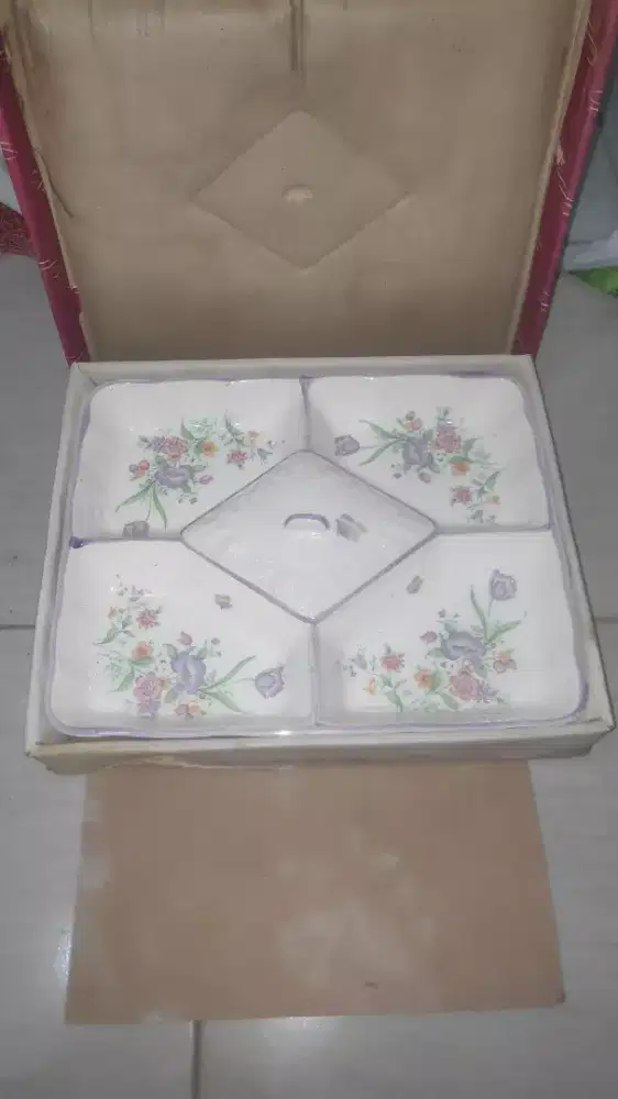 Tempat snack dan permen vintage