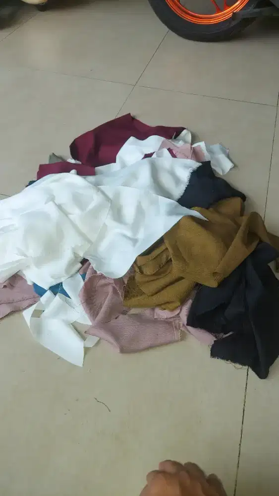 Perca kain, majun atau bahan sisa potongan