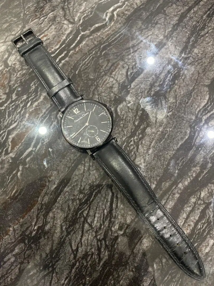 Jam Alexander C. Hitam