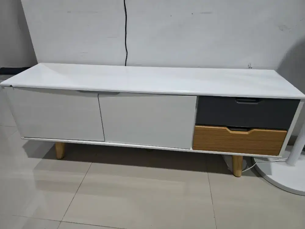 Jual Meja TV 120x30x45 cm Minimalis