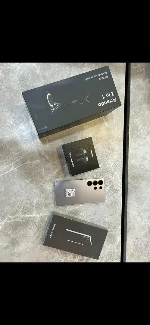 Samsung S25ultra Promo Free buds 3 pro+speker bluetoot