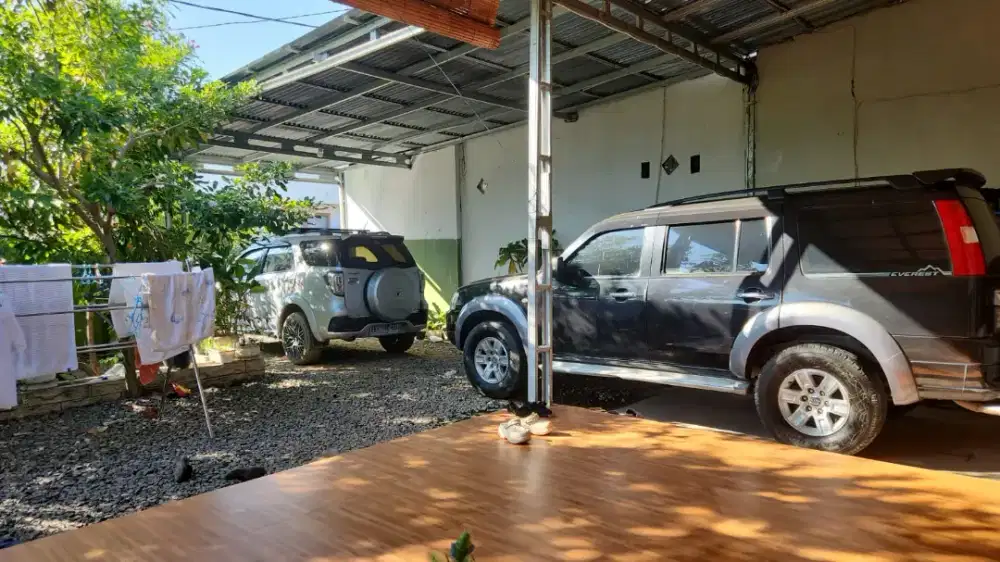 Mobil Ford everest 2,5 MT