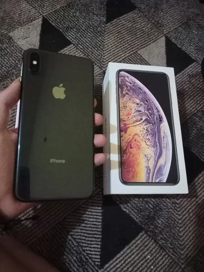 iPhone xs max 256