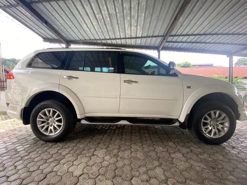 Pajero Limited Exceed AT/Diesel 2013