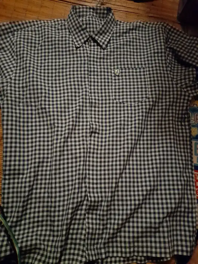 Jual baju  cepat -Butuh Dana, Kondisi second masih bagus