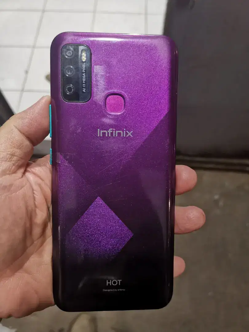 Infinix hot 9 play ram 2/32gb