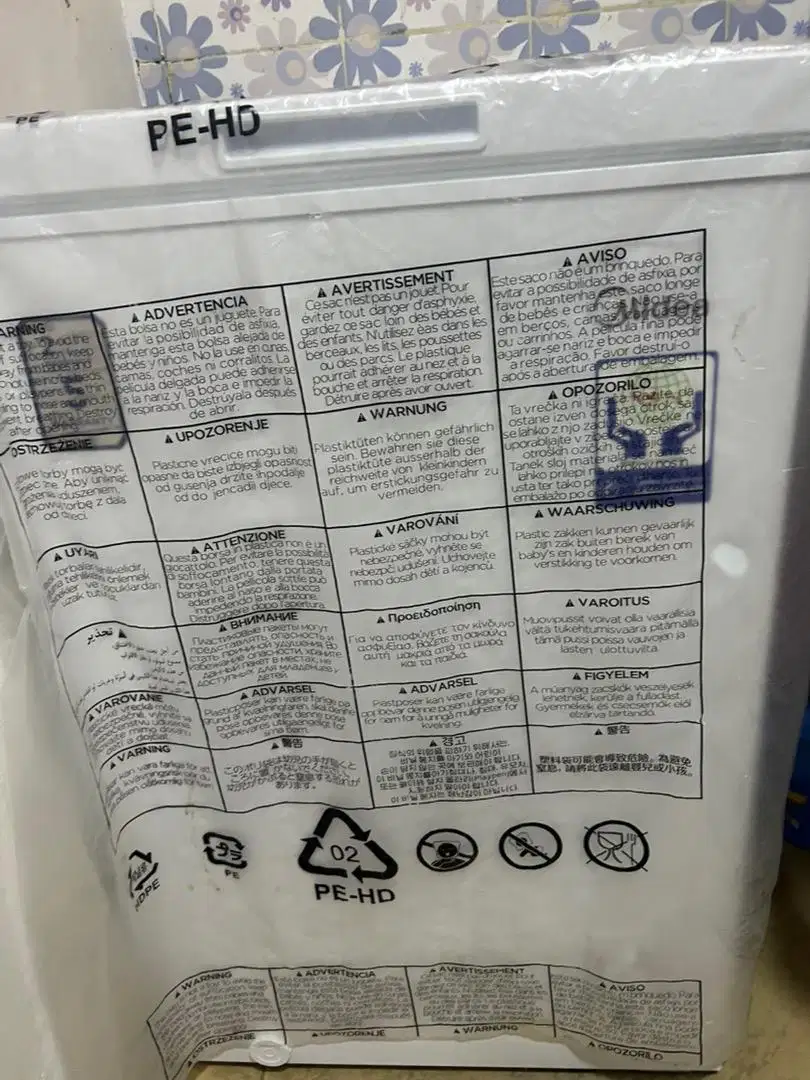 Freezer bekas kondisi bagus, th 2024