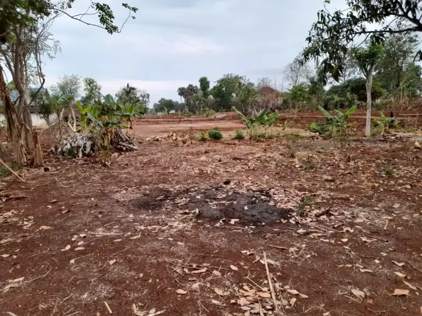 Jual tanah pekarangan SHM luas 1.112 m2