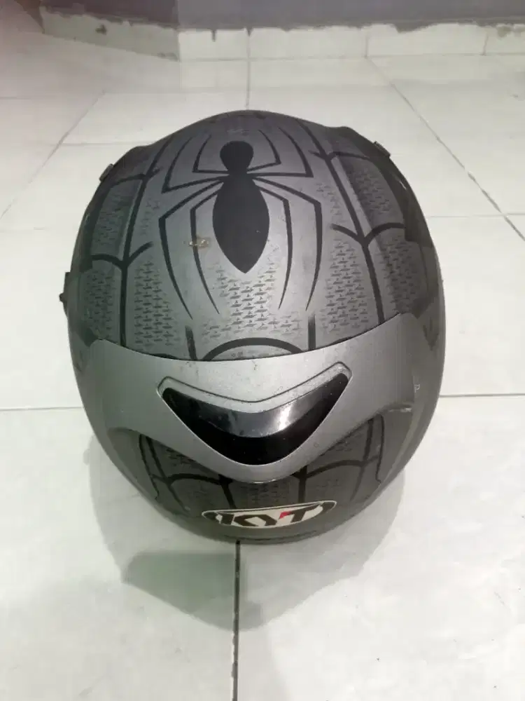 Helm KYT Spiderman, Ukuran XL