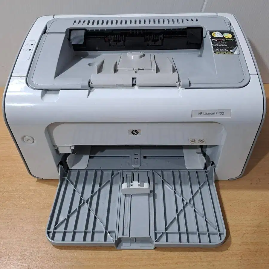 Printer HP Laserjet P1102 kondisi sudah siap pakai