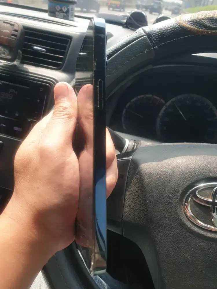 Iphone 12 promax ibox masih dipakai