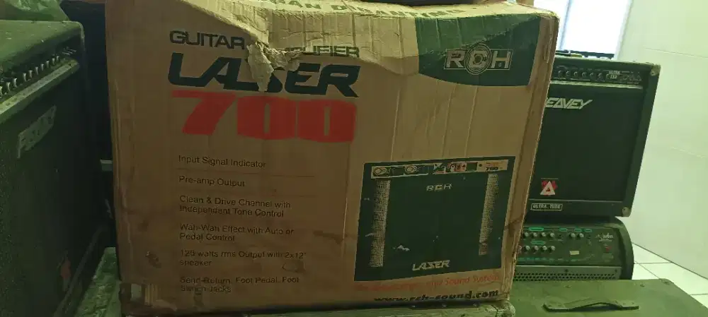 Amply Gitar RCH LAZER 700
