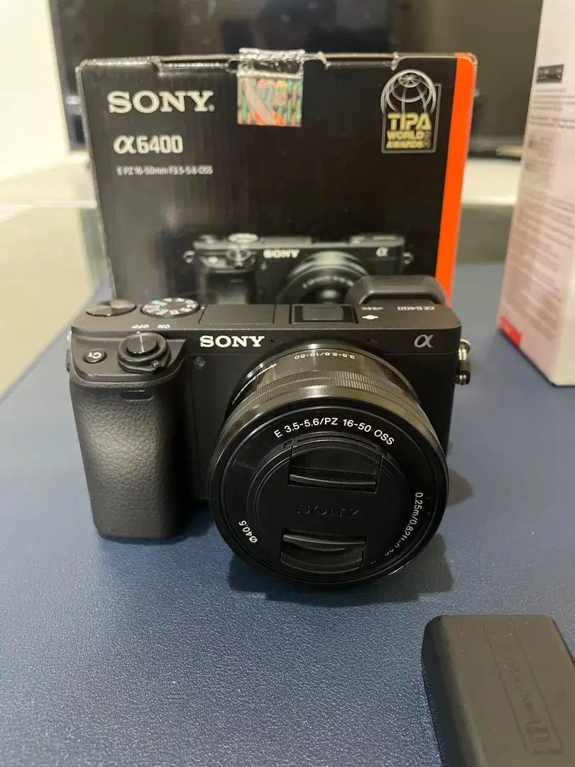 Sony a6400 Lensa Kit 16-50mm