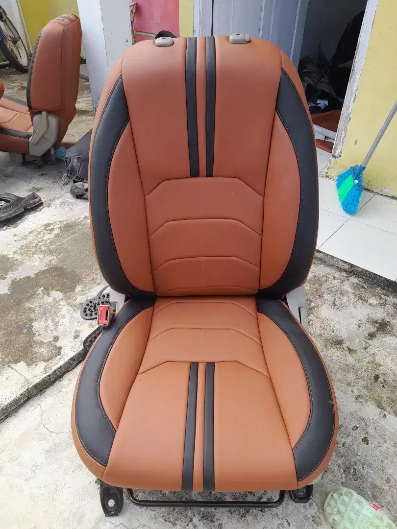 SERVIS JOK MOBIL PRESS PATEN