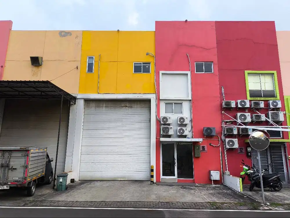 Gudang dan Kantor STRATEGIS CAKUNG SIAP PAKAI 3 Lantai MURAH BAGUS