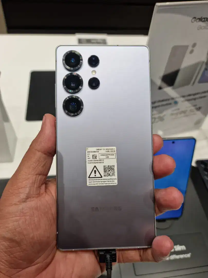 Samsung S25 Ultra 12/512 Gb Free Galaxy Buds3