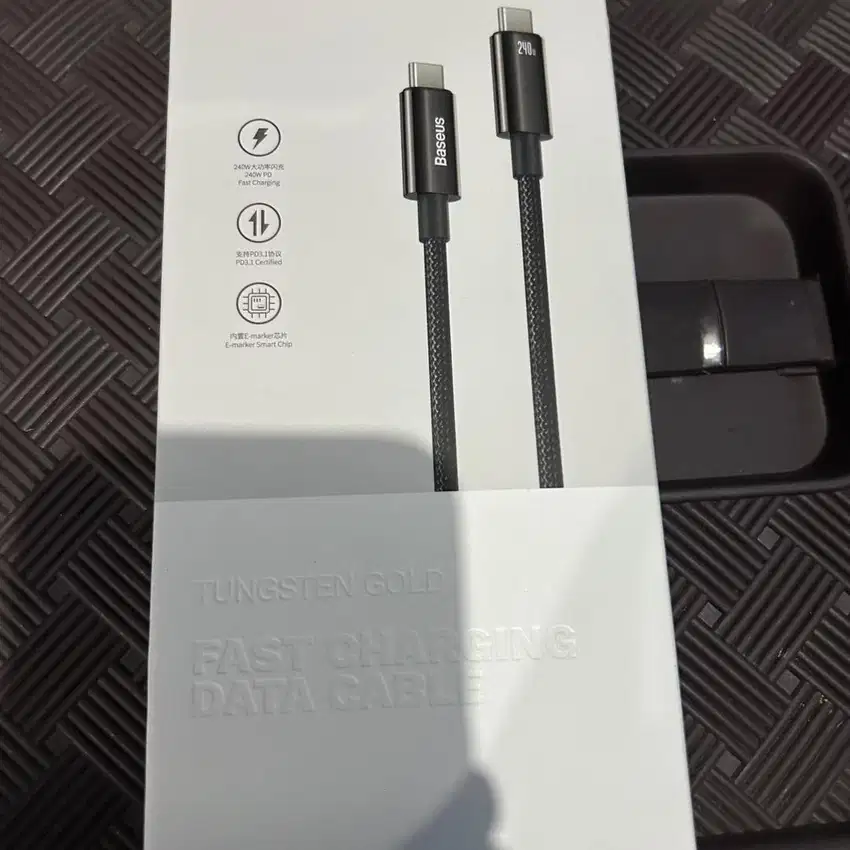 Baseus Tungsten Gold USB-C to USB-C 240W 2 meter
