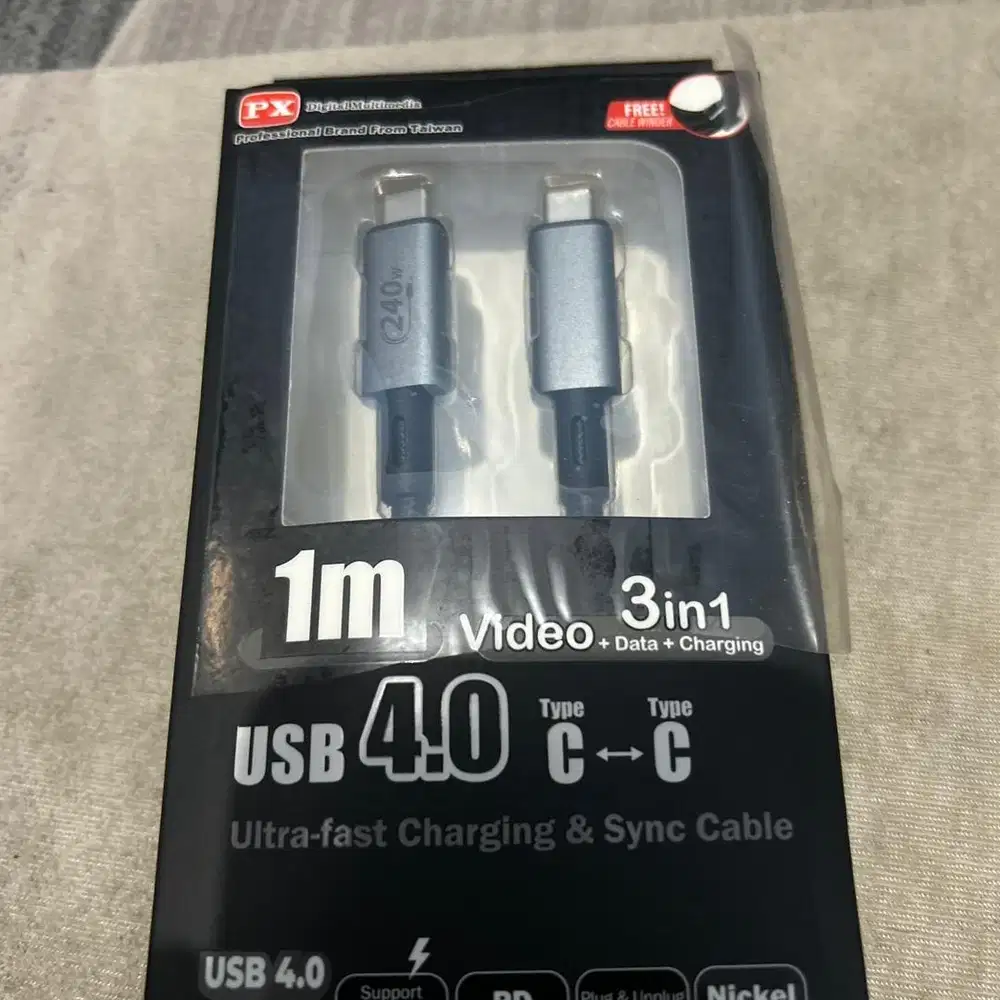 Kabel Data Type C to Type C 8K 240W PX UCC4-1B