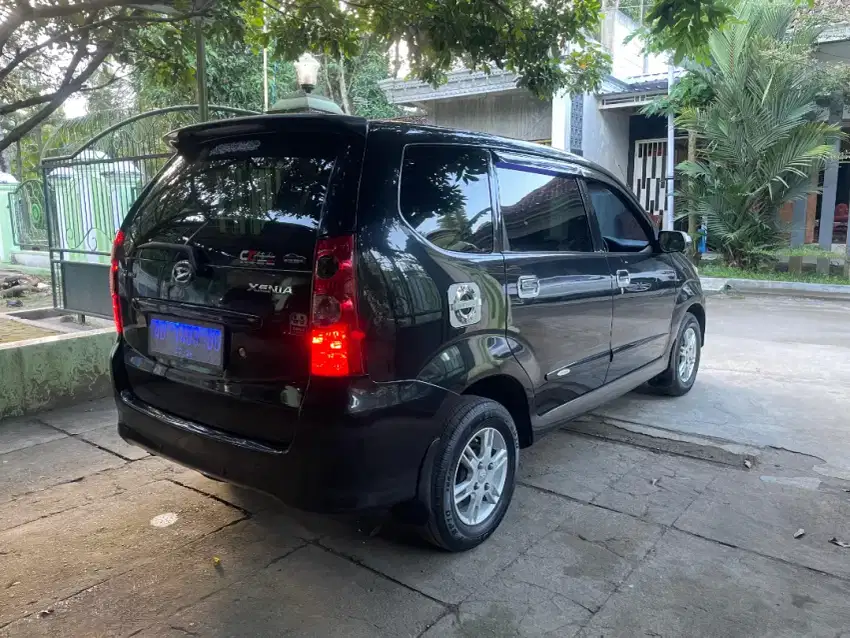 Xenia Matic Xi Delux 1.300cc