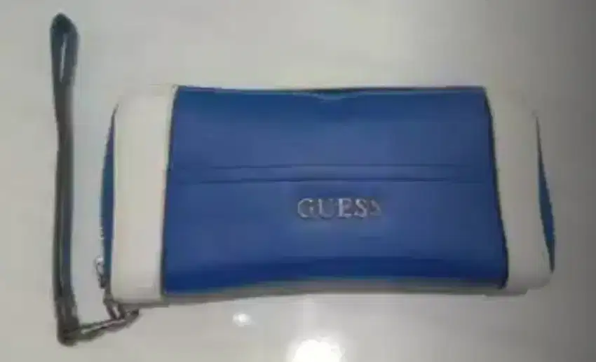 Dompet guess original