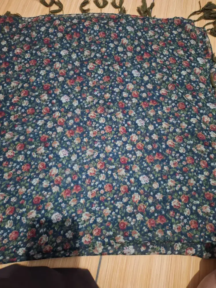 Kerudung/Hijab Segiempat Motif