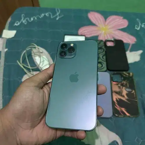 SEDANG CARI IPHONE 12 KEATAS SIAP CASH