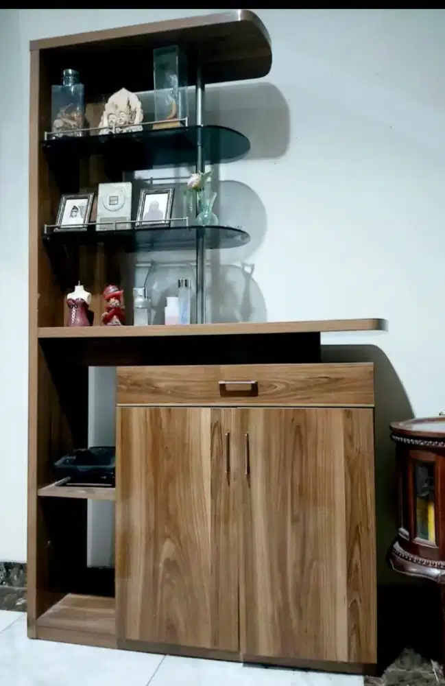 Lemari Sekat Dua Sisi