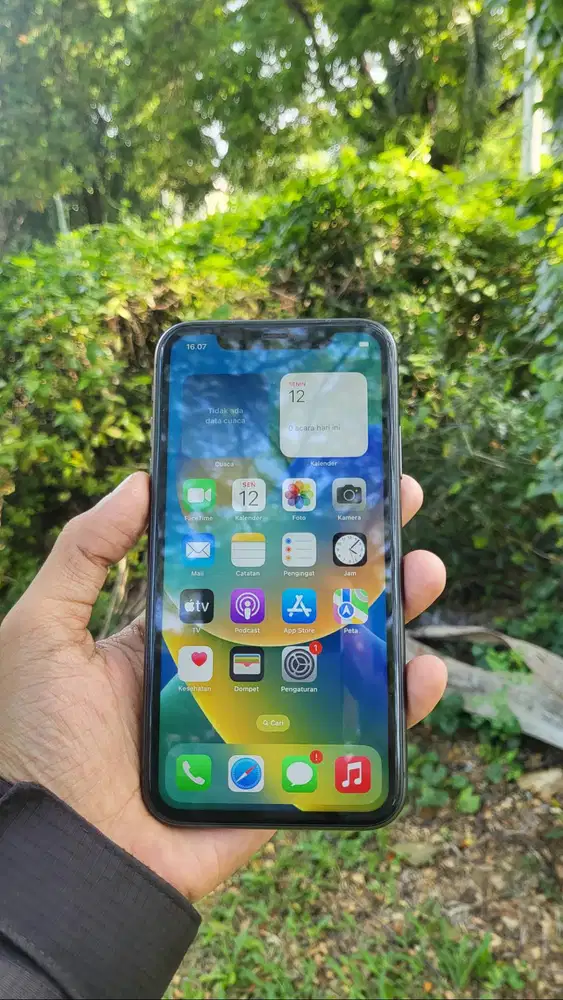 BUTUH DANA CEPAT? JUAL IPHONE DAN SAMSUNG BEKAS KALIAN KE KAMI