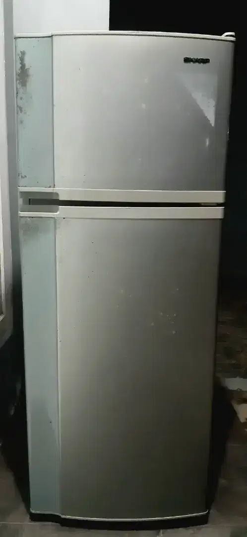 Kulkas 2 pintu sharp