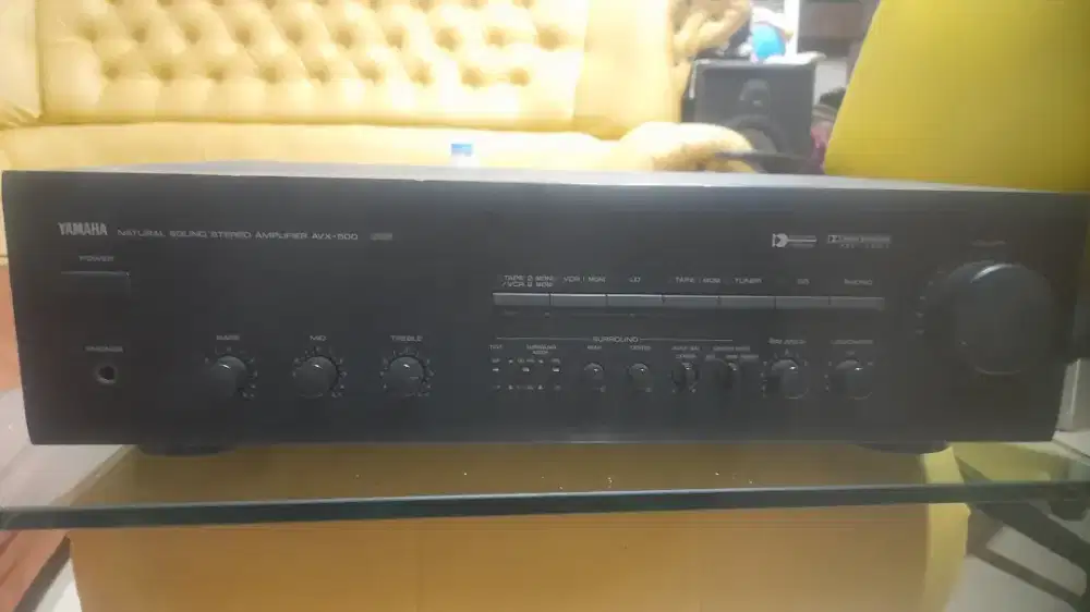 Amplifier YAMAHA AVX500