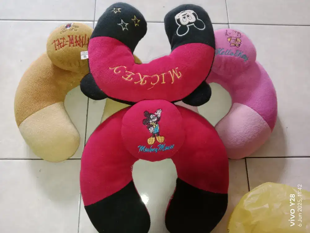 Bantal ,Bantal Leher 3