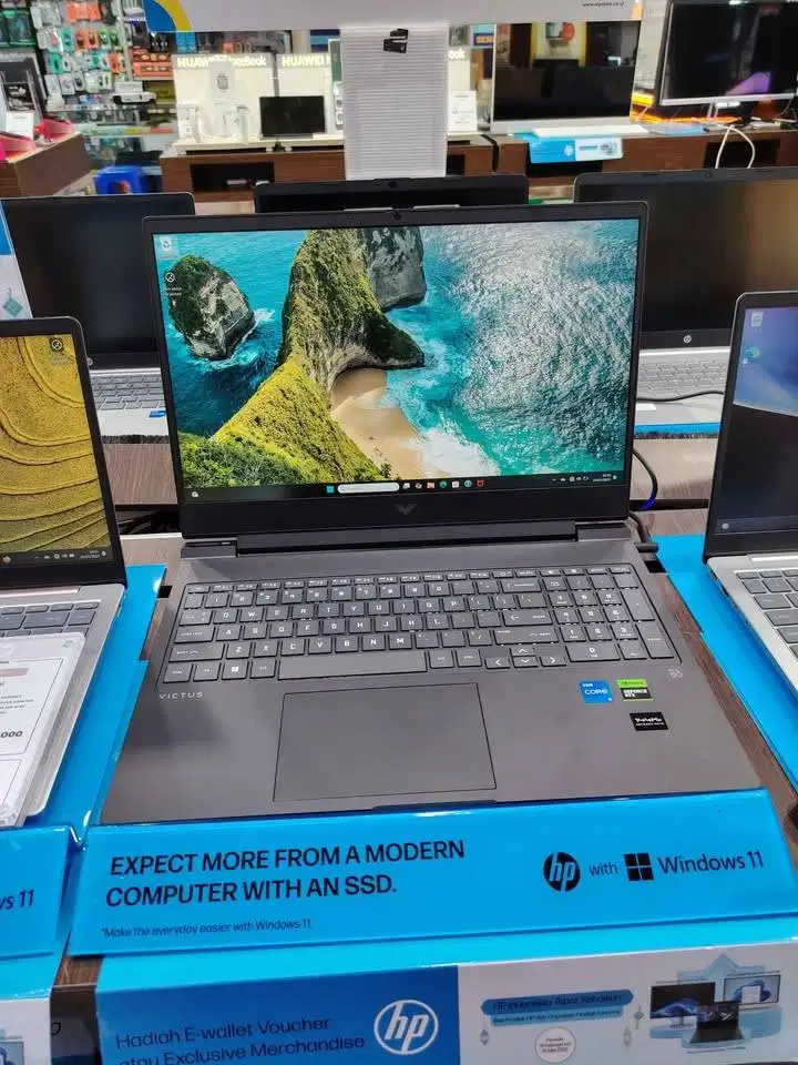 HP Victus 15-fa2716TX/Core i5-13420H/16GB/512GB SSD/RTX3050 4GB/15.6″