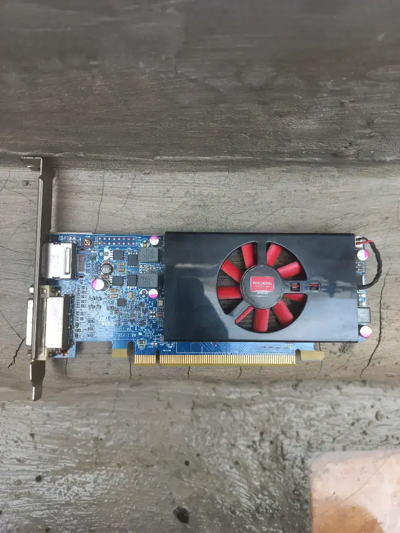 VGA 1GB DDR5 128BIT