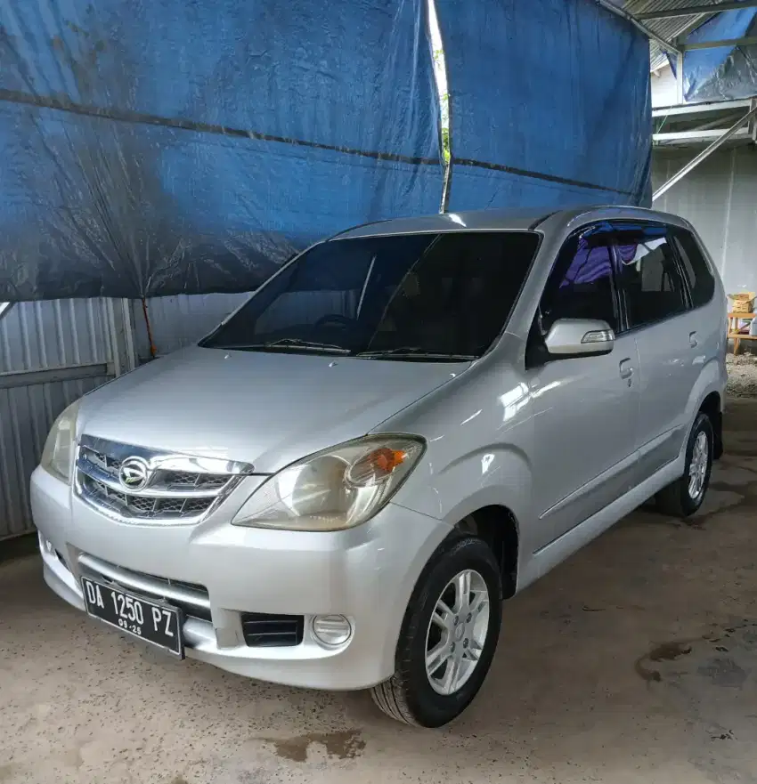 Xenia xi Automatic 1.300cc 2010